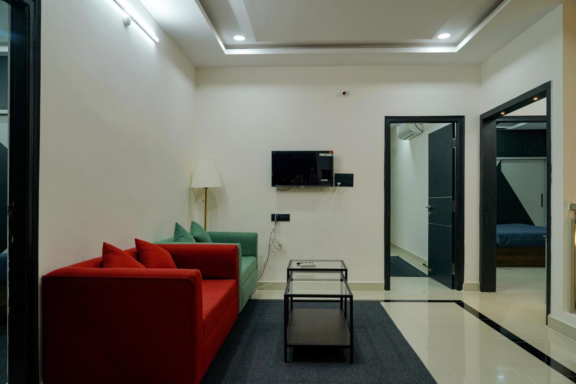 N Cube Serviced Apartments Хайдарабад Экстерьер фото