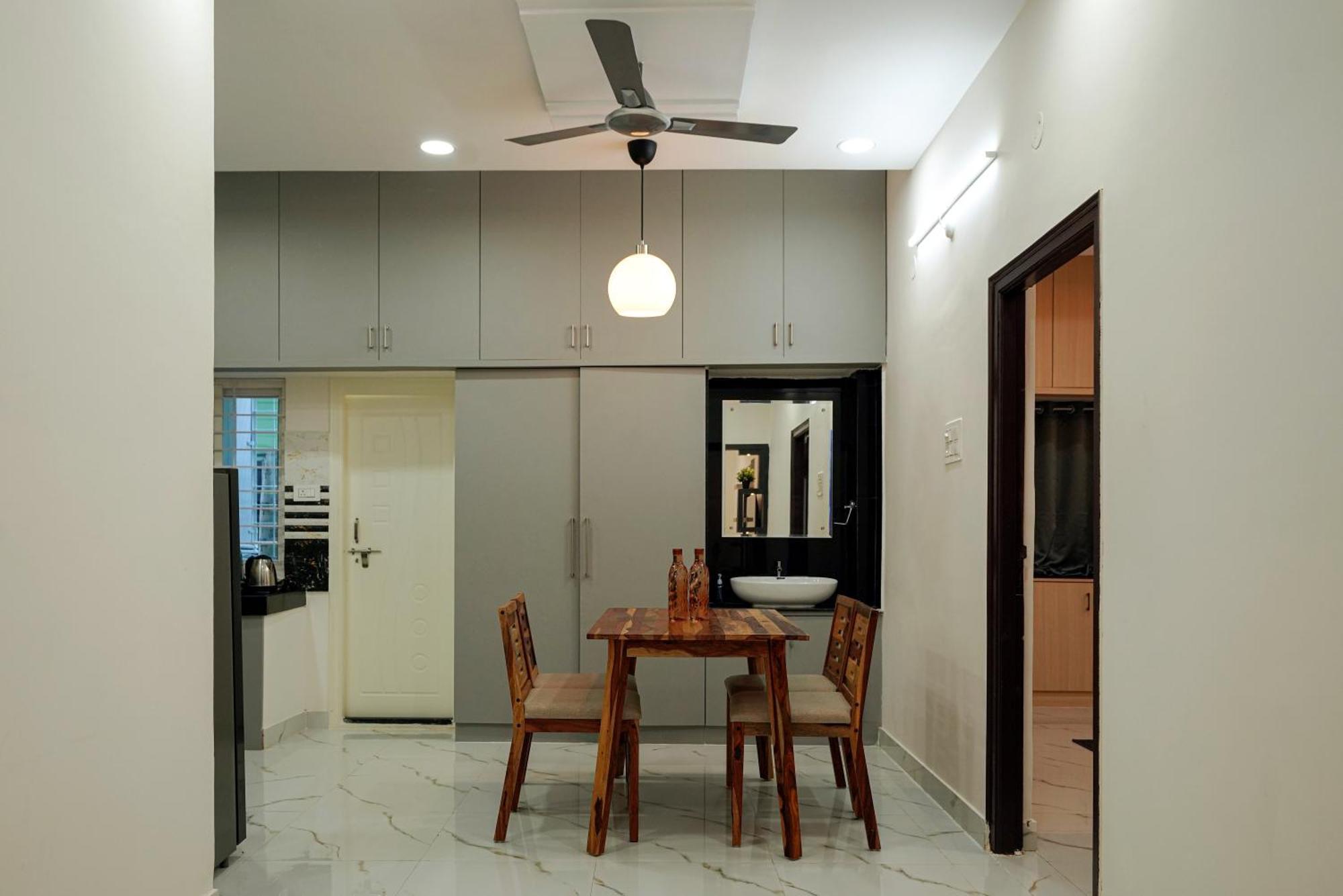 N Cube Serviced Apartments Хайдарабад Экстерьер фото